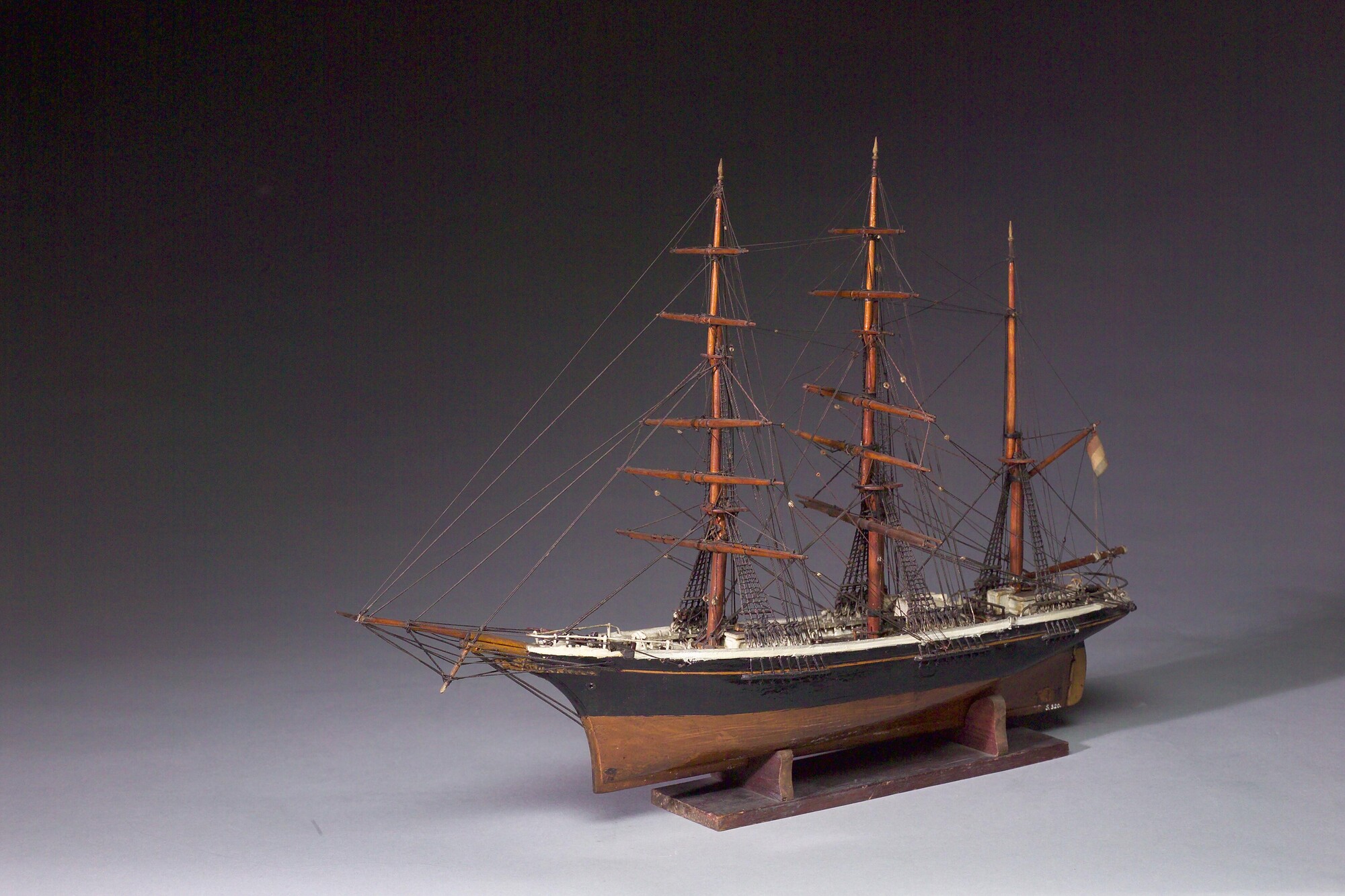 S.0320; Model van de bark Olga; scheepsmodel