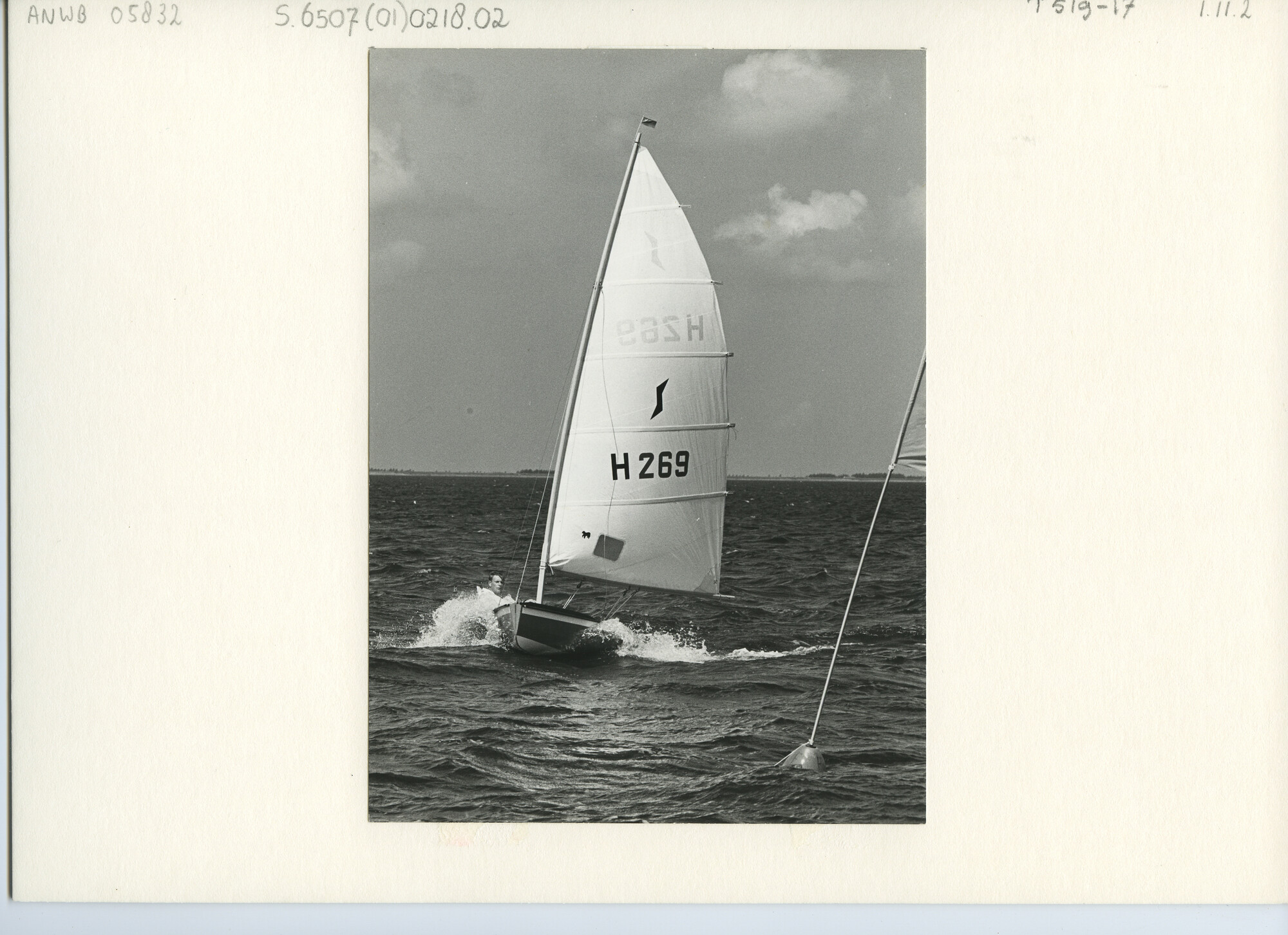 S.6507(01)0218.02; Foto van Solos op de wal in Medemblik tijdens de Soloweek 1966; foto