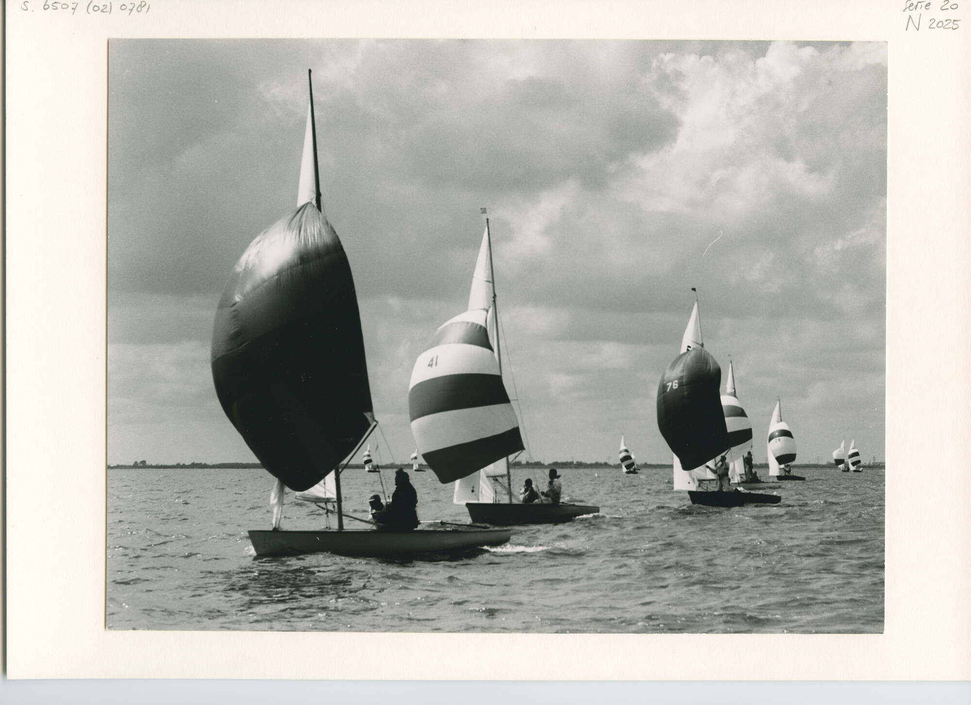 S.6507(02)0781.02; Zwart-wit foto van de Hollandweek II 1960: de FD-klasse; foto