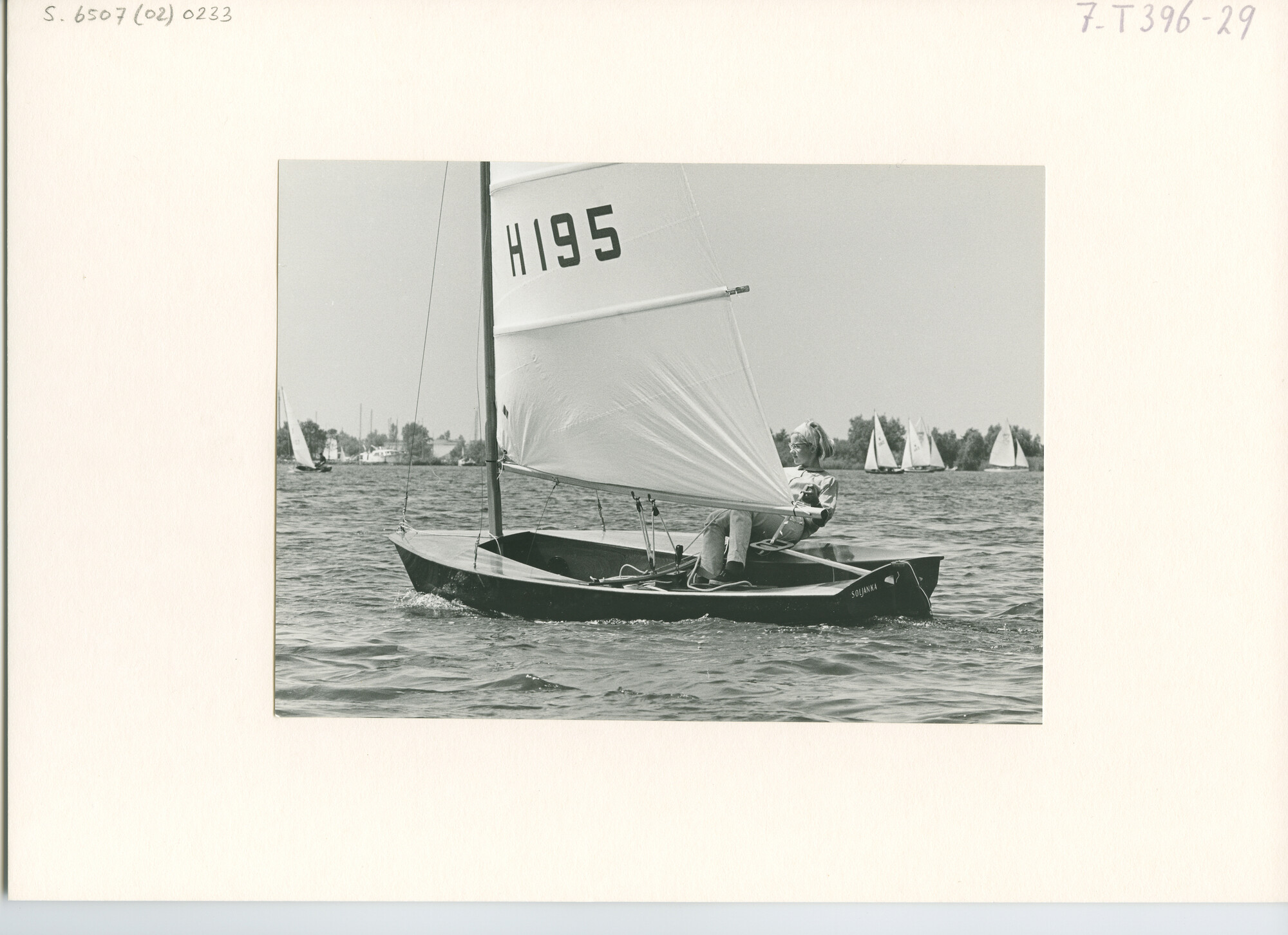 S.6507(02)0233.01; Zwart-wit foto van de Solo-klasse tijdens de Braassemweek 1966; foto