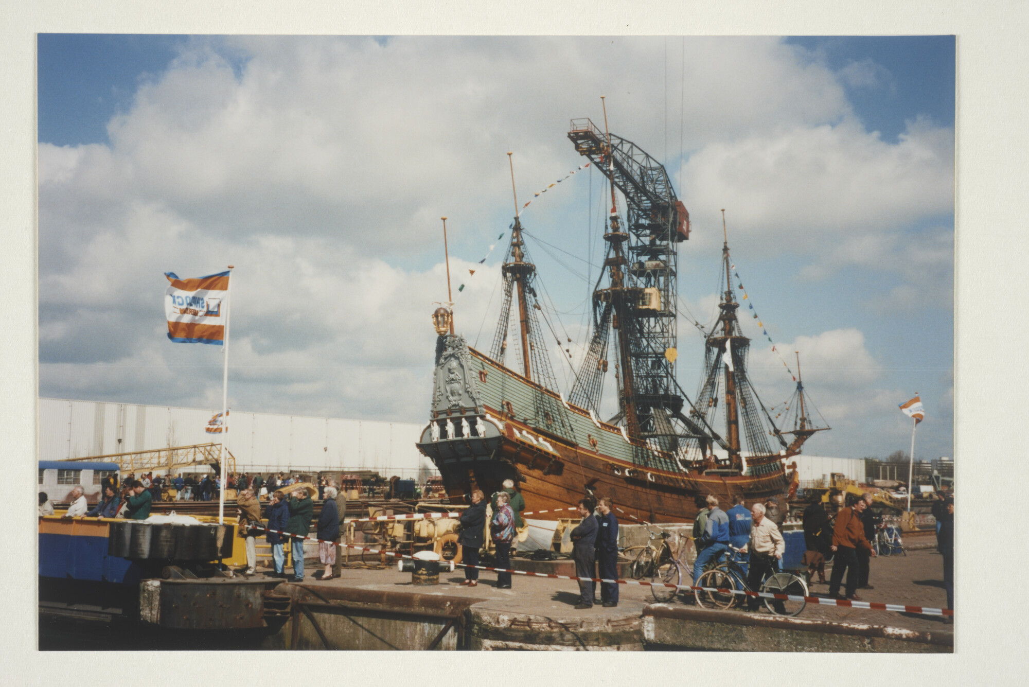 1998.1568; 'Amsterdam ontmoet Batavia'; fotoreportage