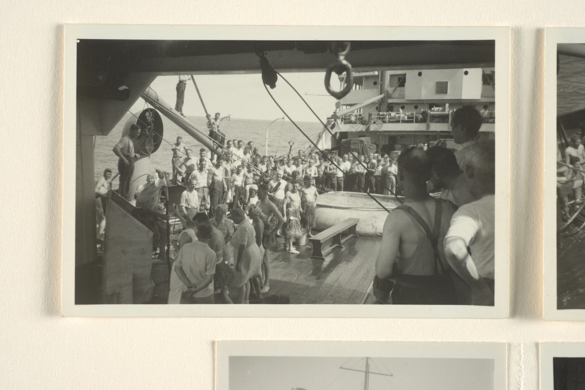 1996.0580; Fotoimpressies van de walvisverwerking en leven aan boord van het walvismoederschip ms. Willem Barendsz (I); fotoreportage