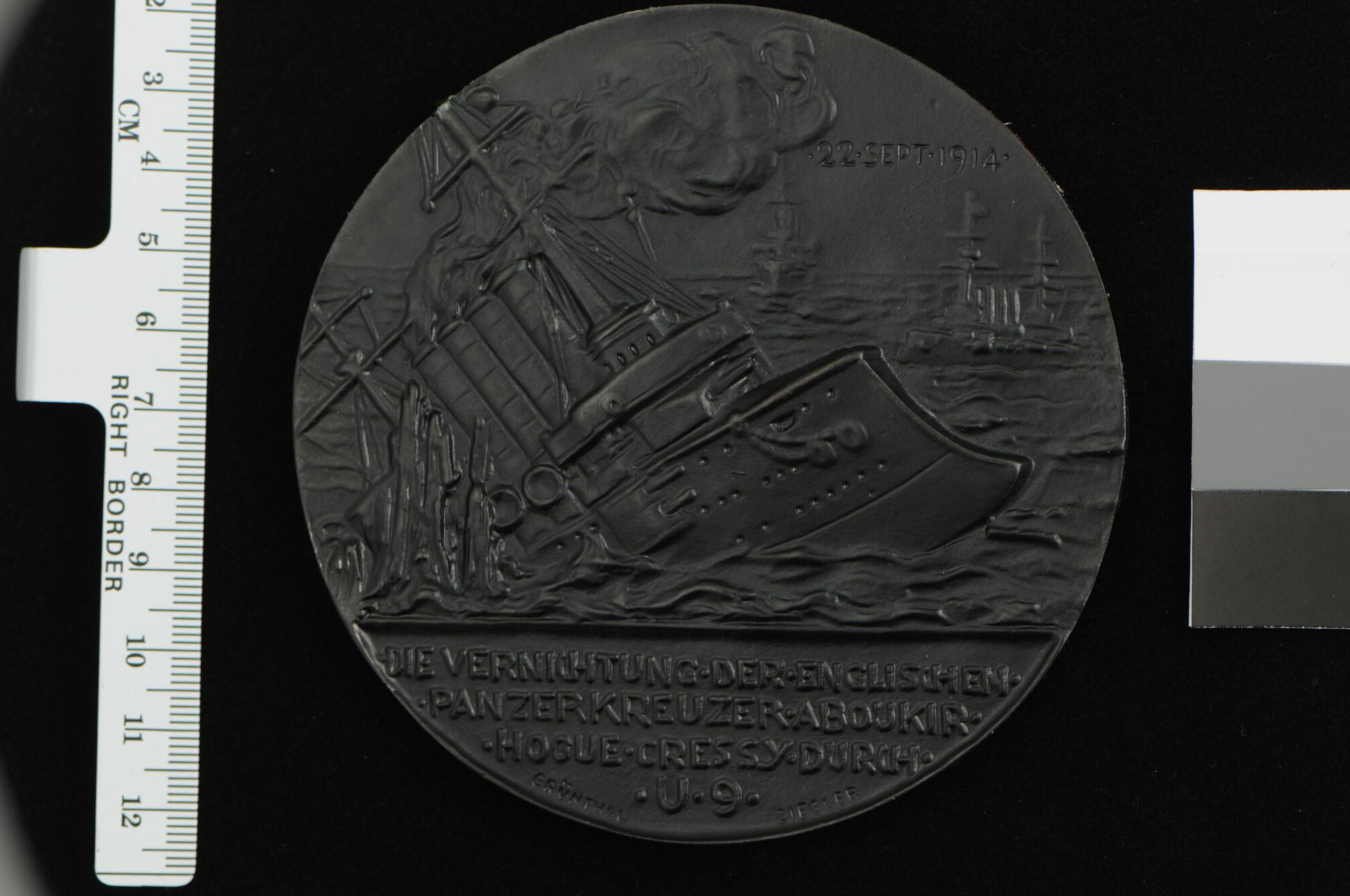 A.0042(02); Duitse penning op het tot zinken brengen van drie Engelse kruisers, 1914; penning