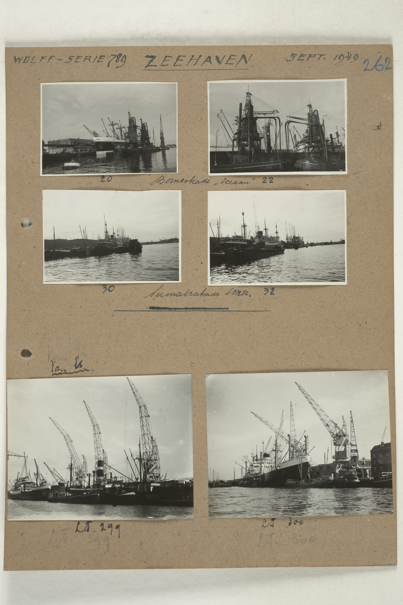 1998.2181; Omslag met een grote hoeveelheid proef foto's gemaakt in opdracht van de Gemeente Handelsinrichtingen en de Vereniging "de Amsterdamsche Haven" te Amsterdam.; omslag