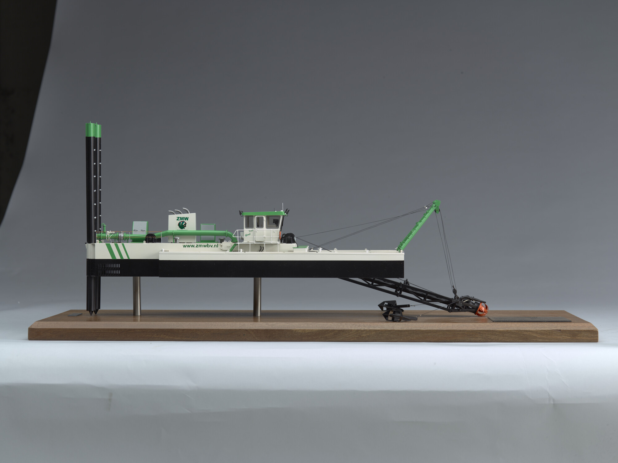2015.4512; Model van de cutterzuiger Wodan; scheepsmodel