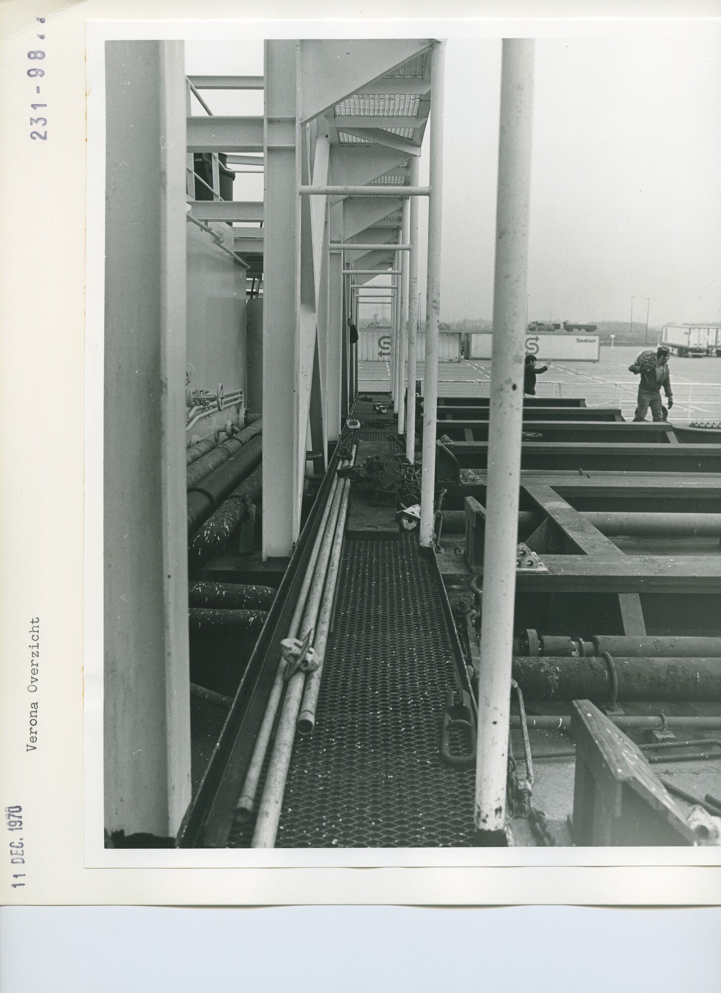 S.5444(5195)15; Foto van het containerschip Verona (een verbouwde tanker); foto
