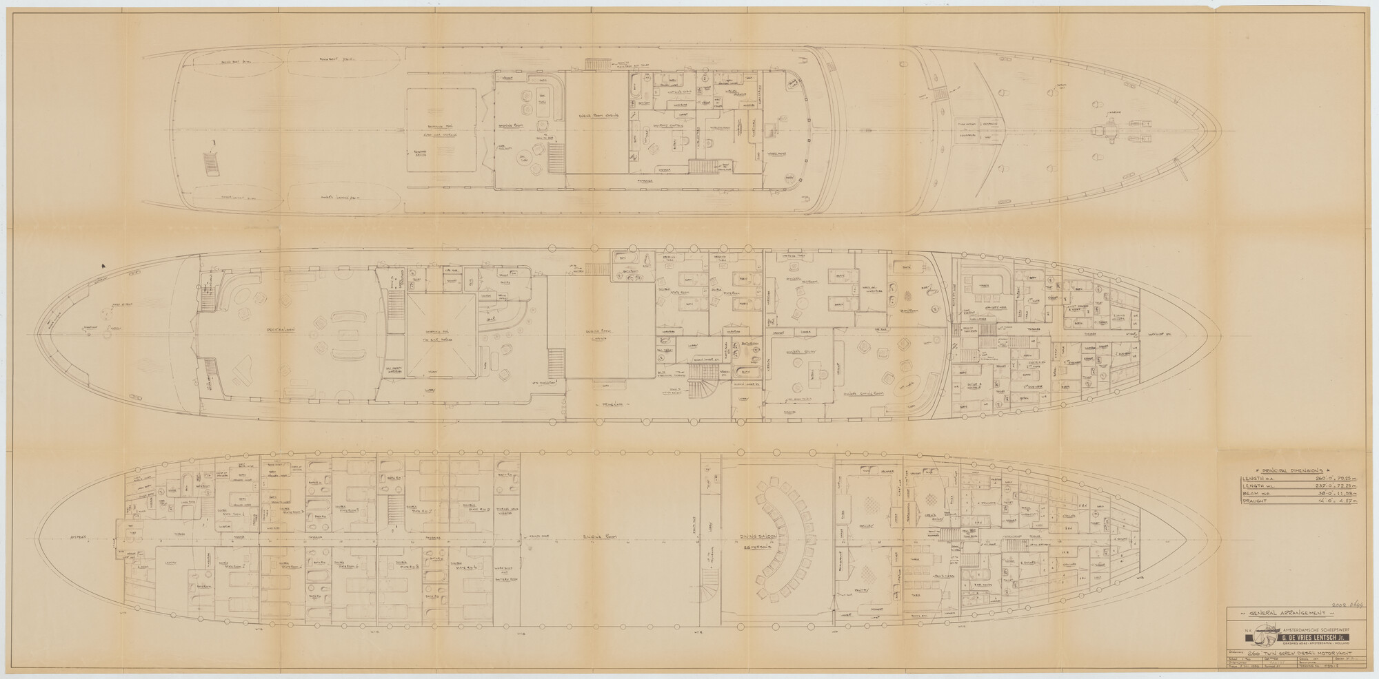 2002.0644; Algemeen plan van een 260 voets motorjacht; technische tekening