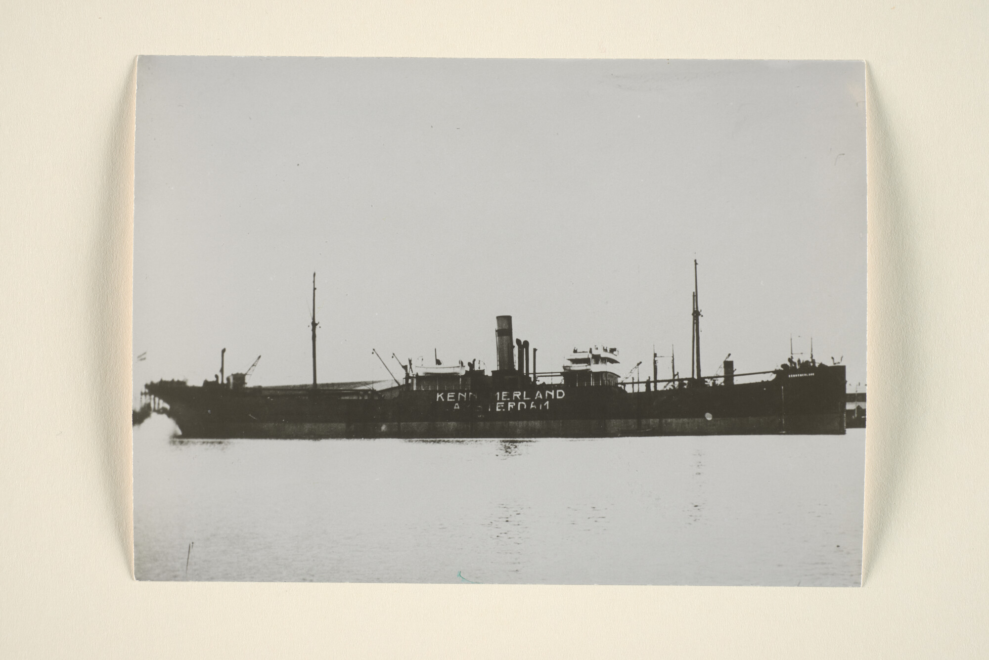 1995.5486; Het vrachtschip ss. Kennemerland van de KHL; foto