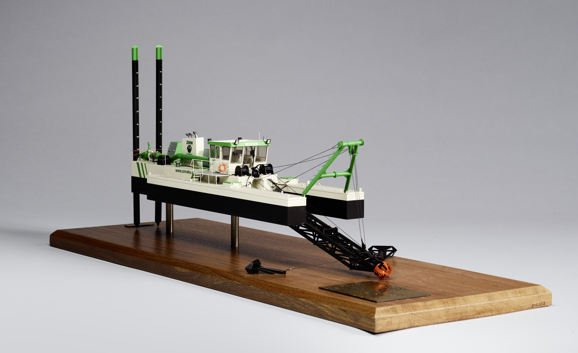 2015.4512; Model van de cutterzuiger Wodan; scheepsmodel