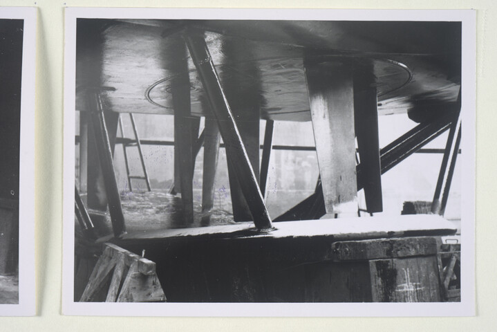 S.5219(12)0223; Fotos van de roerbladen en deel van het onderwaterschip van de [...]; fotoreportage