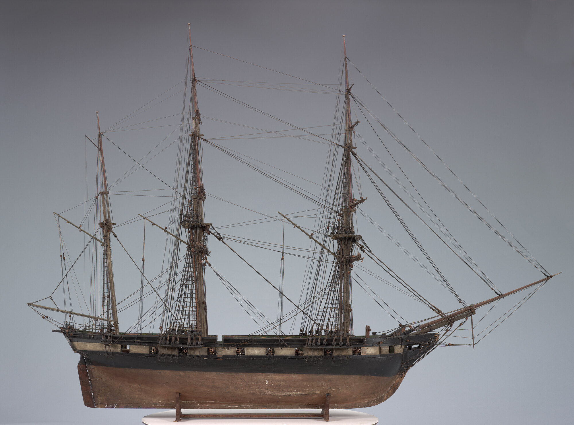 A.0111(03); Model van een driemaster; scheepsmodel