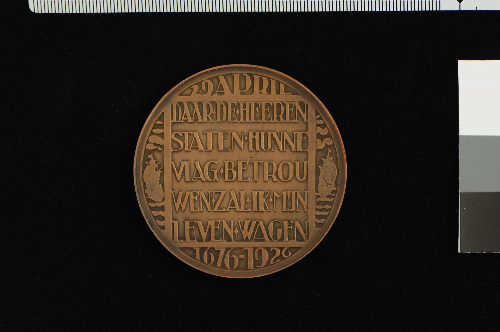 S.0636; Penning op de 250ste sterfdag van Michiel de Ruyter, 1926; penning