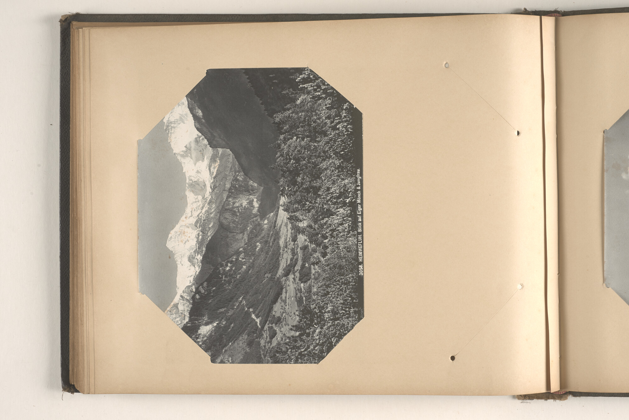 2015.0862; Fotoalbum met souvenirfoto’s verzameld tijdens de reizen van James Reginald Filz, 18 oktober 1901 t/m september 1904; fotoalbum