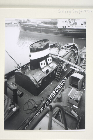 S.5219(12)0530; Aanvaringsschade (in- en exterieur) van de havensleepboot 'Hermina E. Goedkoop' (21) van Reederij v/h Gebroeders Goedkoop [...]; fotoreportage