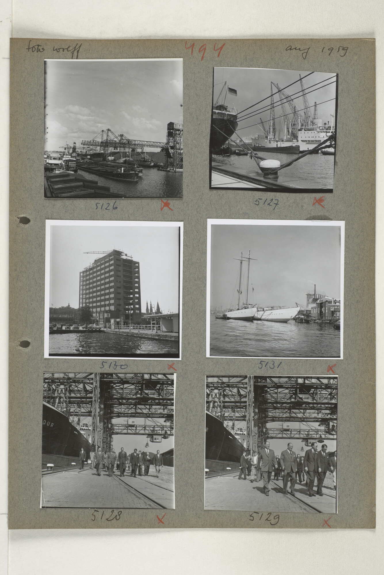 1998.2183; Omslag (voorheen ordner) met een grote hoeveelheid proef foto's van de haven en de stad van Amsterdam; omslag