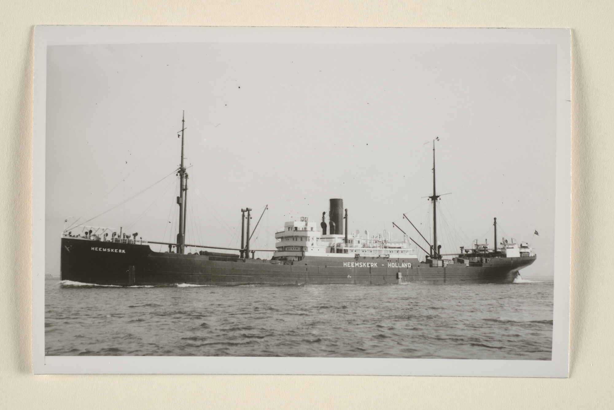 1995.5573; Het vrachtschip ss. 'Heemskerk' van de VNS; foto