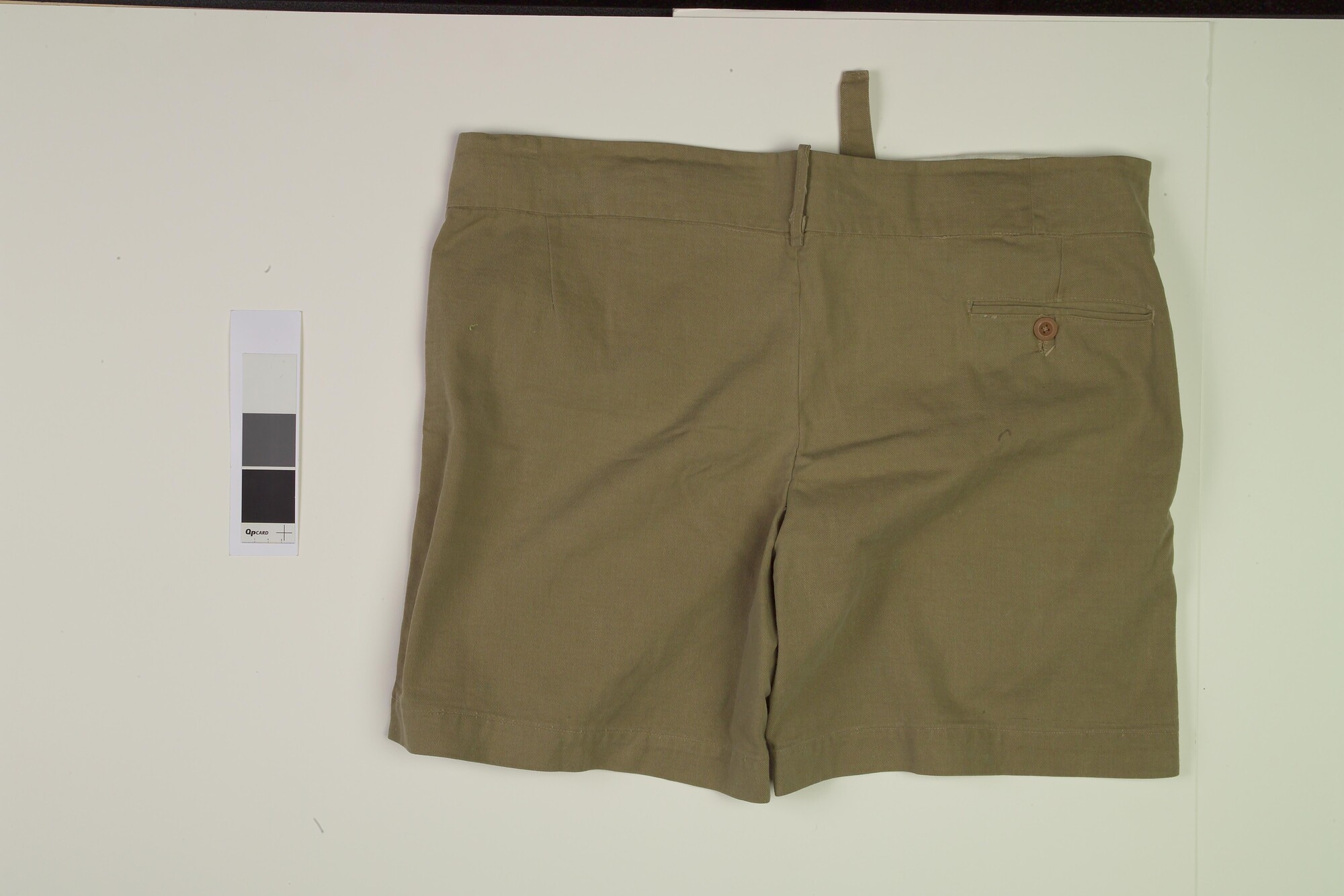 2005.2007; Korte khaki uniformbroek; uniform