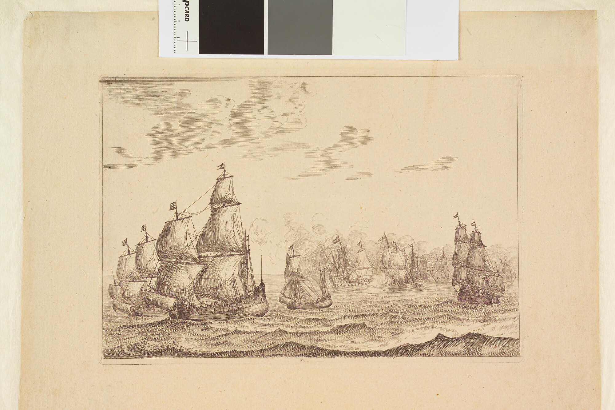 A.2737(15)2; Prent van voor de wind weglopende fluiten en een galjoot, met op de achtergrond Nederlandse en Engelse schepen in gevecht; prent