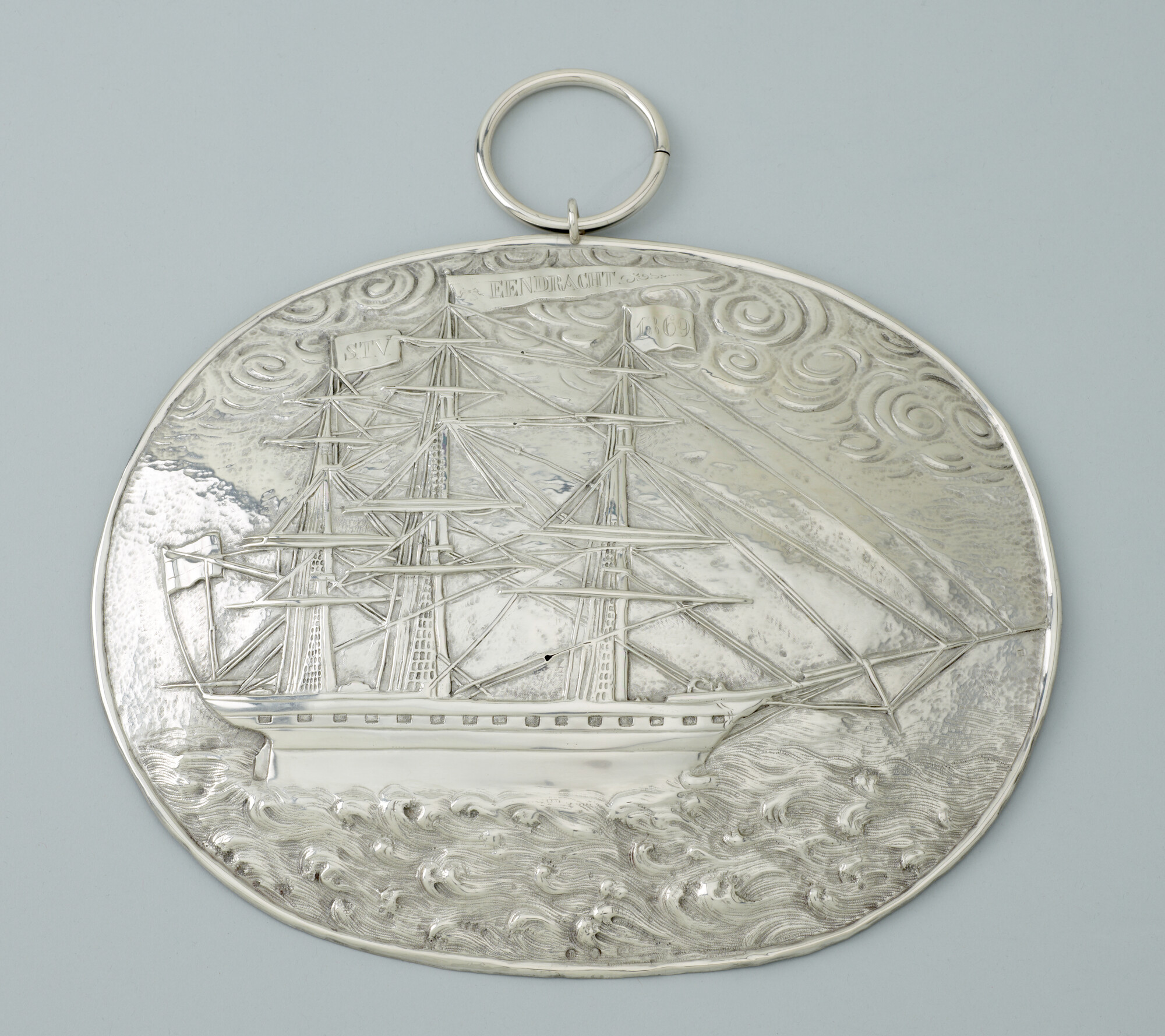 1995.5206; Plaquette van de Scheepstimmermansvereniging De Eendracht uit Amsterdam; plaquette