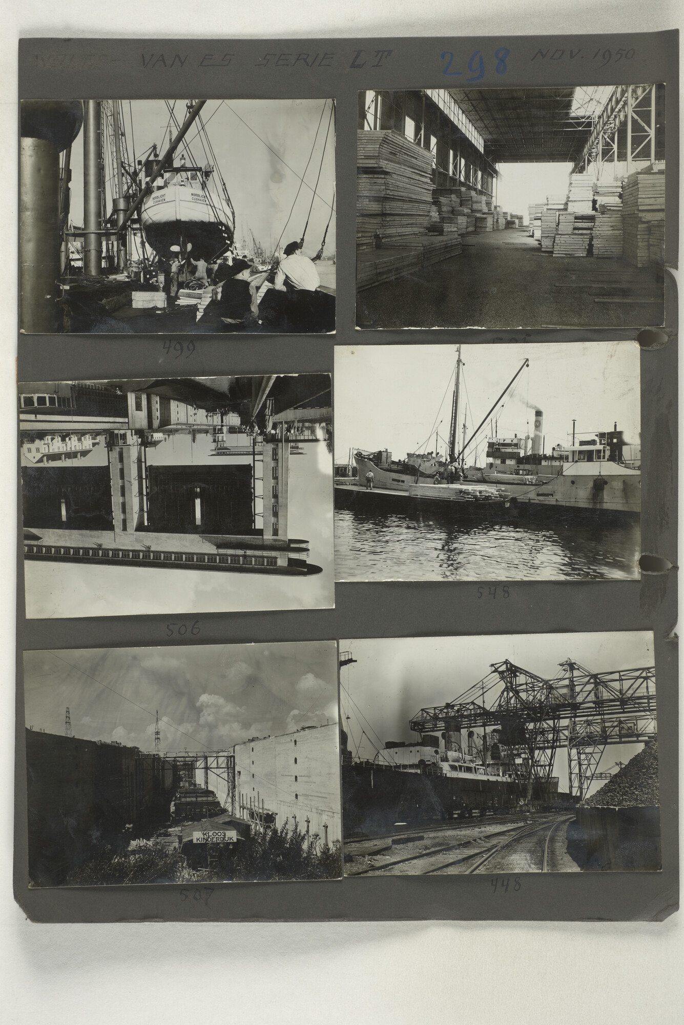 1998.2181; Omslag met een grote hoeveelheid proef foto's gemaakt in opdracht van de Gemeente Handelsinrichtingen en de Vereniging "de Amsterdamsche Haven" te Amsterdam.; omslag