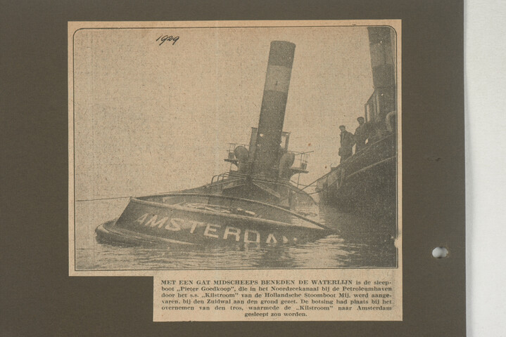 2001.1755; Omslag met vele foto's en knipsels van meest bergingsactiviteiten door Reederij v/h Gebroeders Goedkoop te Amsterdam in de periode 1929 / 1949; omslag