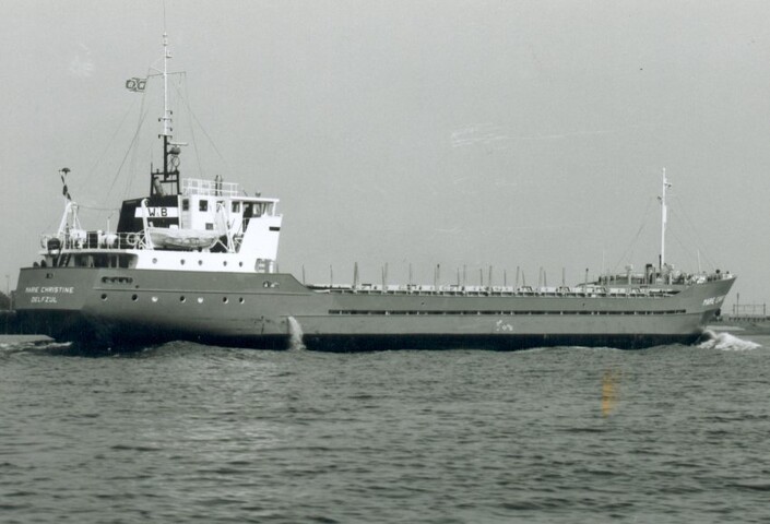 2000.5649; De coaster ms. 'Marie Christine' van C.V. ms. Marie Christine (Wijnne & Barends BV.) te Delfzijl [...]; foto