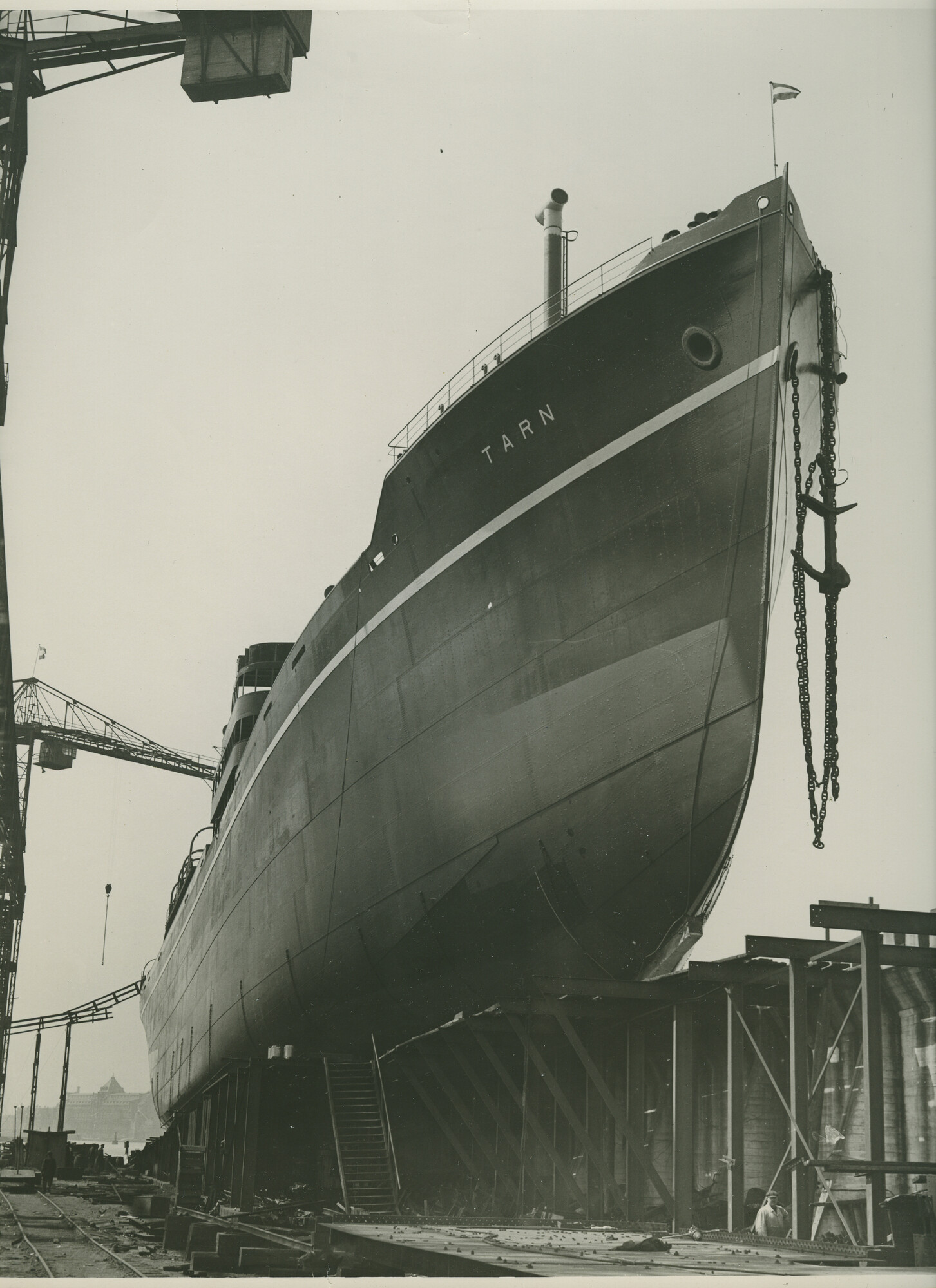 S.5444(1029)17; Foto van de tewaterlating van het vrachtschip ms. Tarn; foto