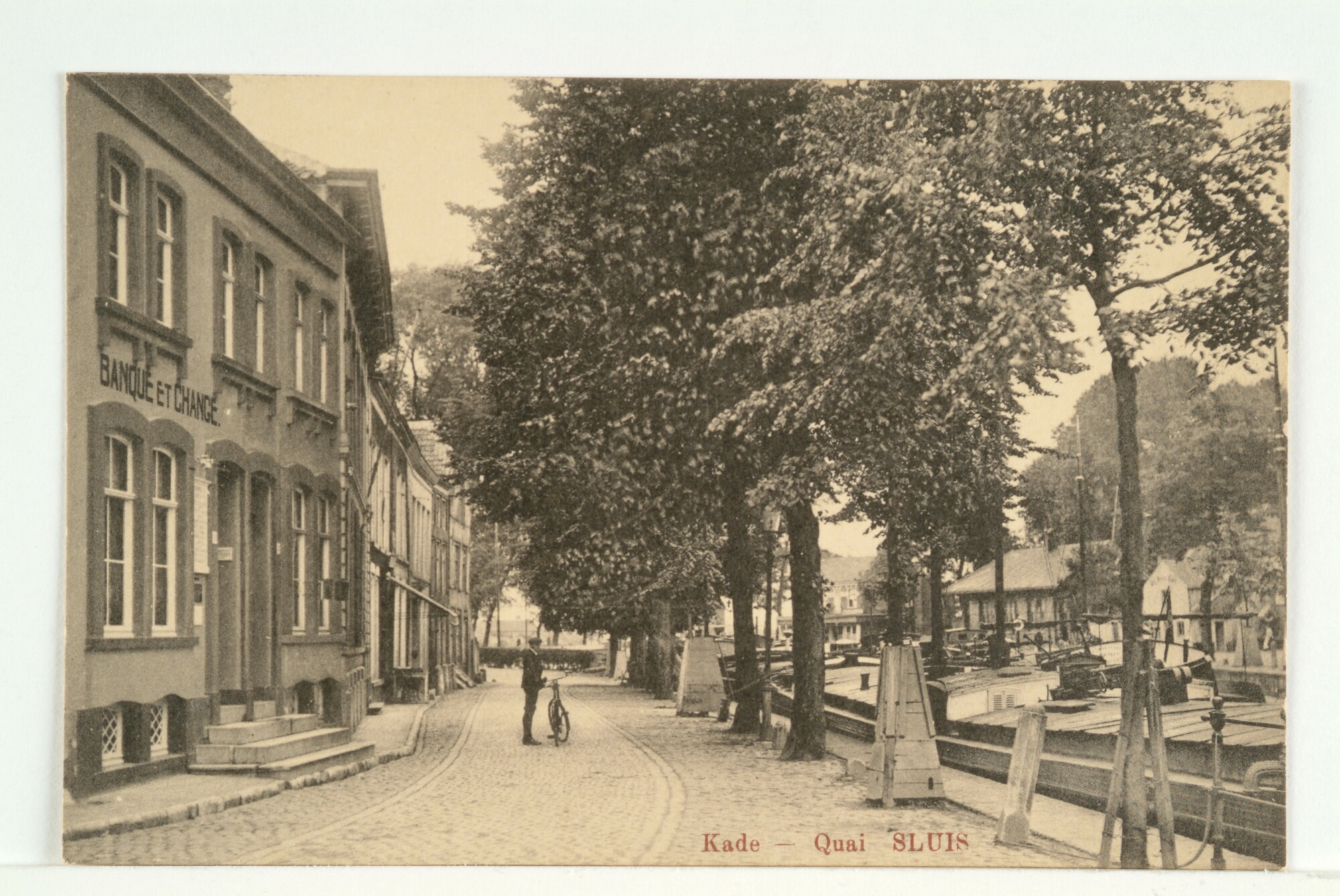 2003.1075; De Kaai te Sluis in Zeeuws-Vlaanderen; prentbriefkaart