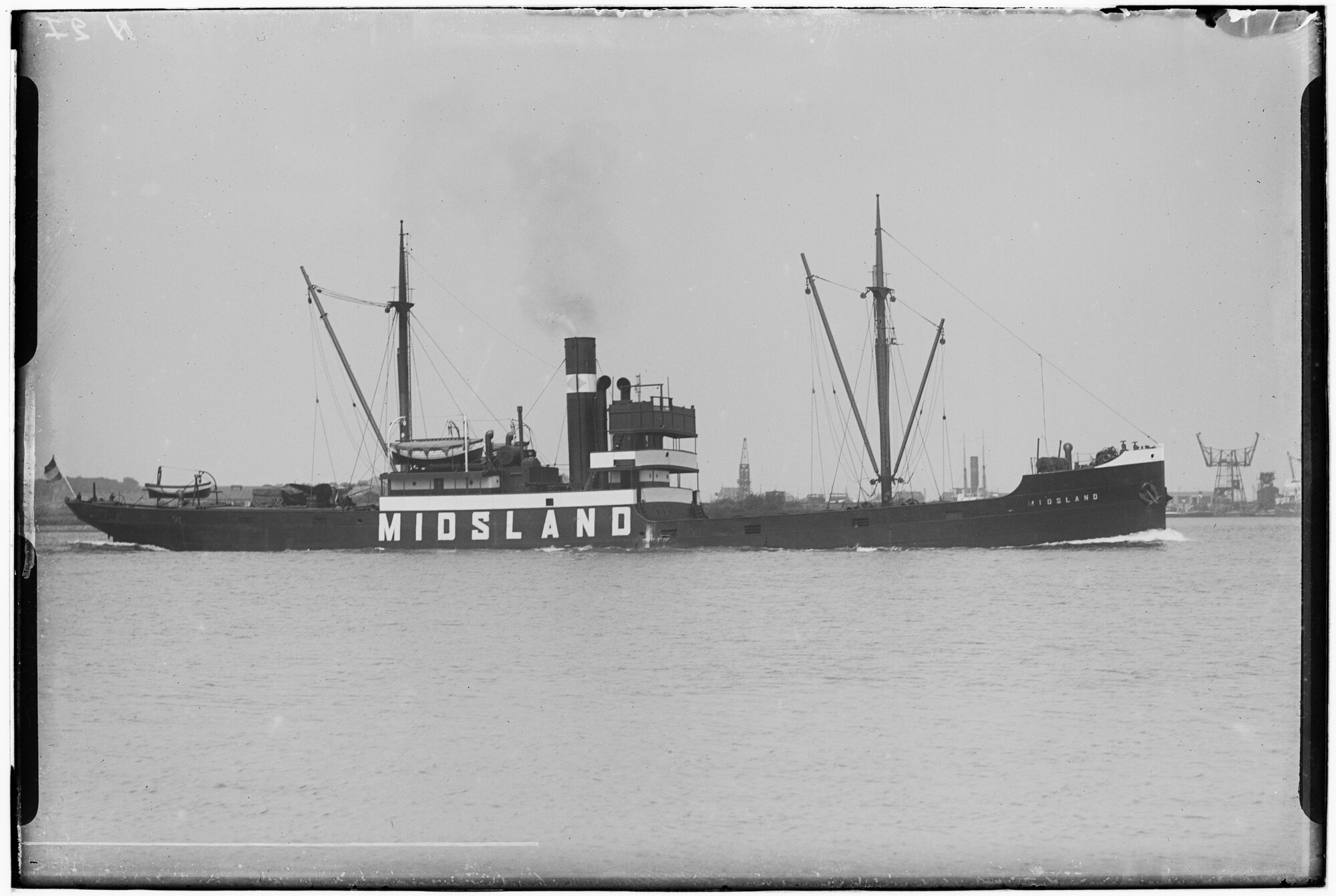 2018.1419; Glasnegatief van het vrachtschip Midsland (Nederlands, 1915); glasnegatief