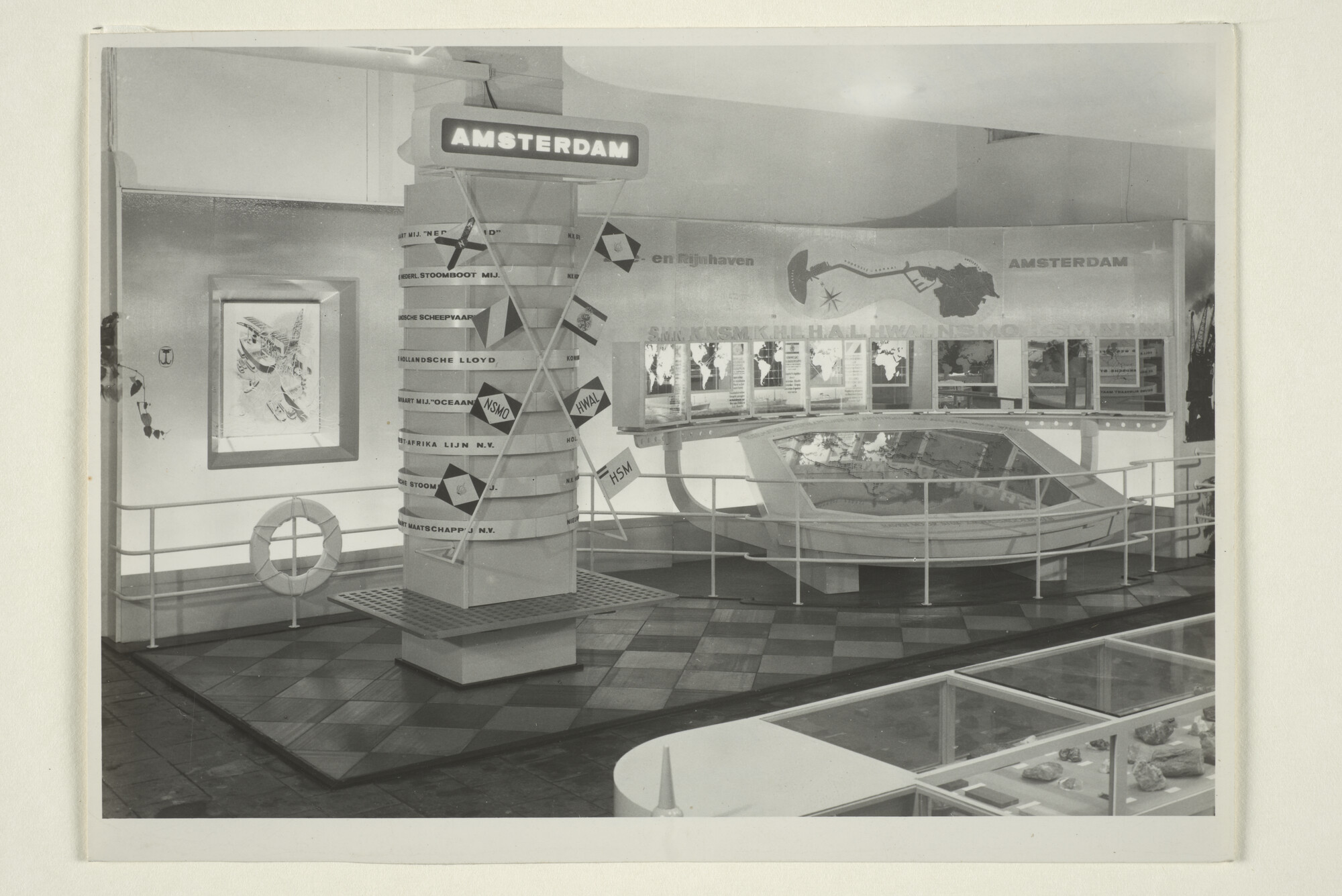 1998.1702; Fotos van de stand van de Vereniging De Amsterdamsche Haven op de Jaarbeurs te Utrecht [...]; fotoreportage