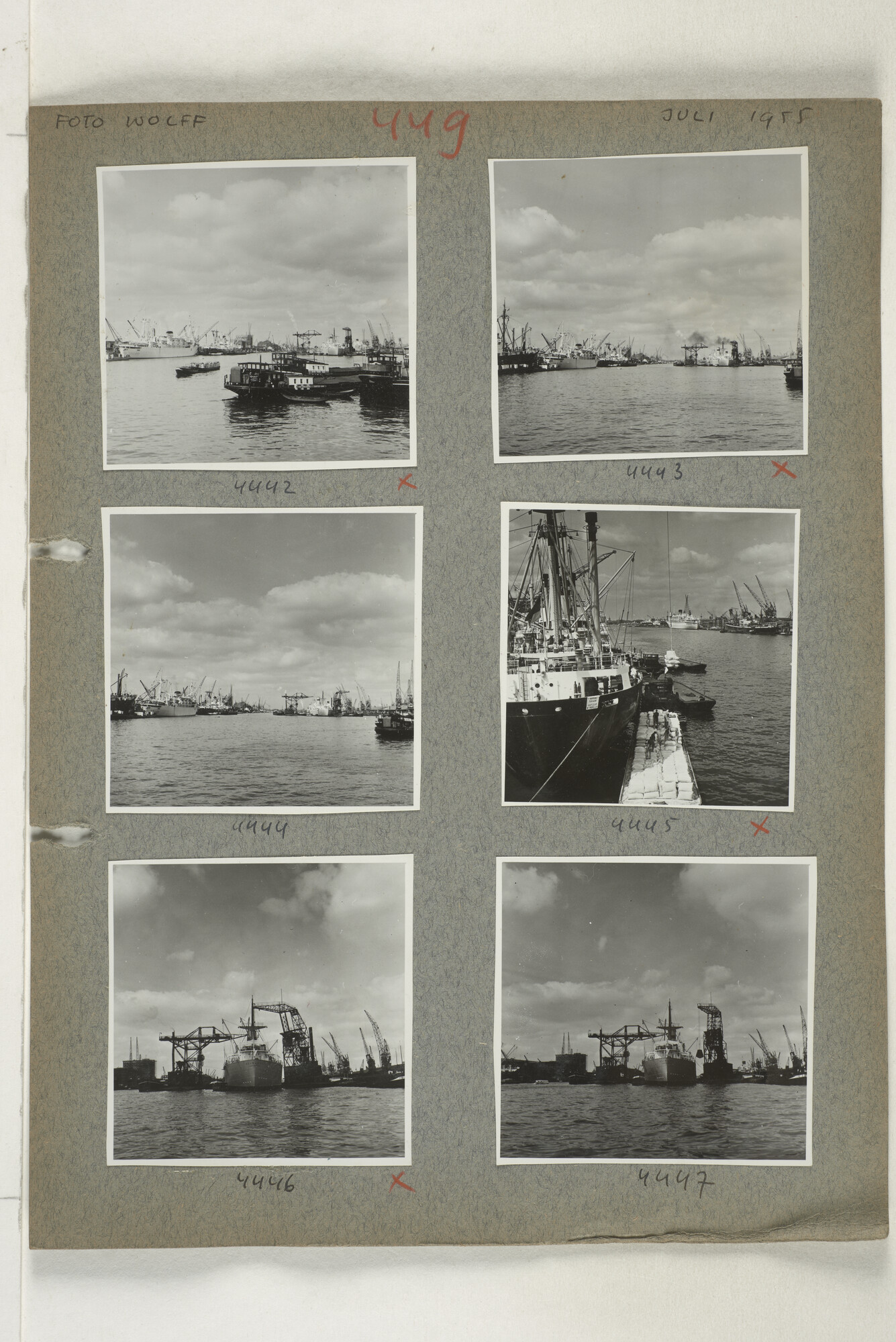 1998.2183; Omslag (voorheen ordner) met een grote hoeveelheid proef foto's van de haven en de stad van Amsterdam; omslag