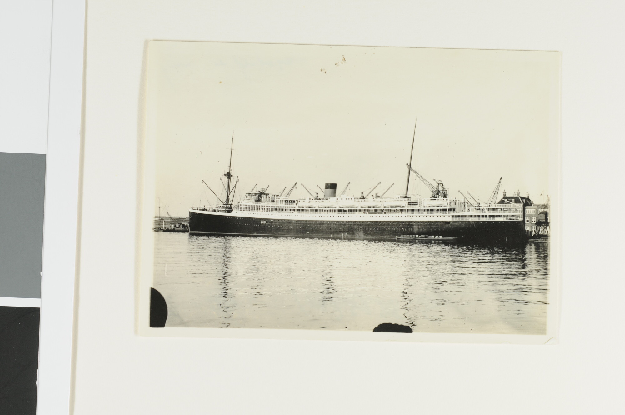 S.3565(41); Het mailschip ms. Christiaan Huygens van de SMN in Amsterdam; foto