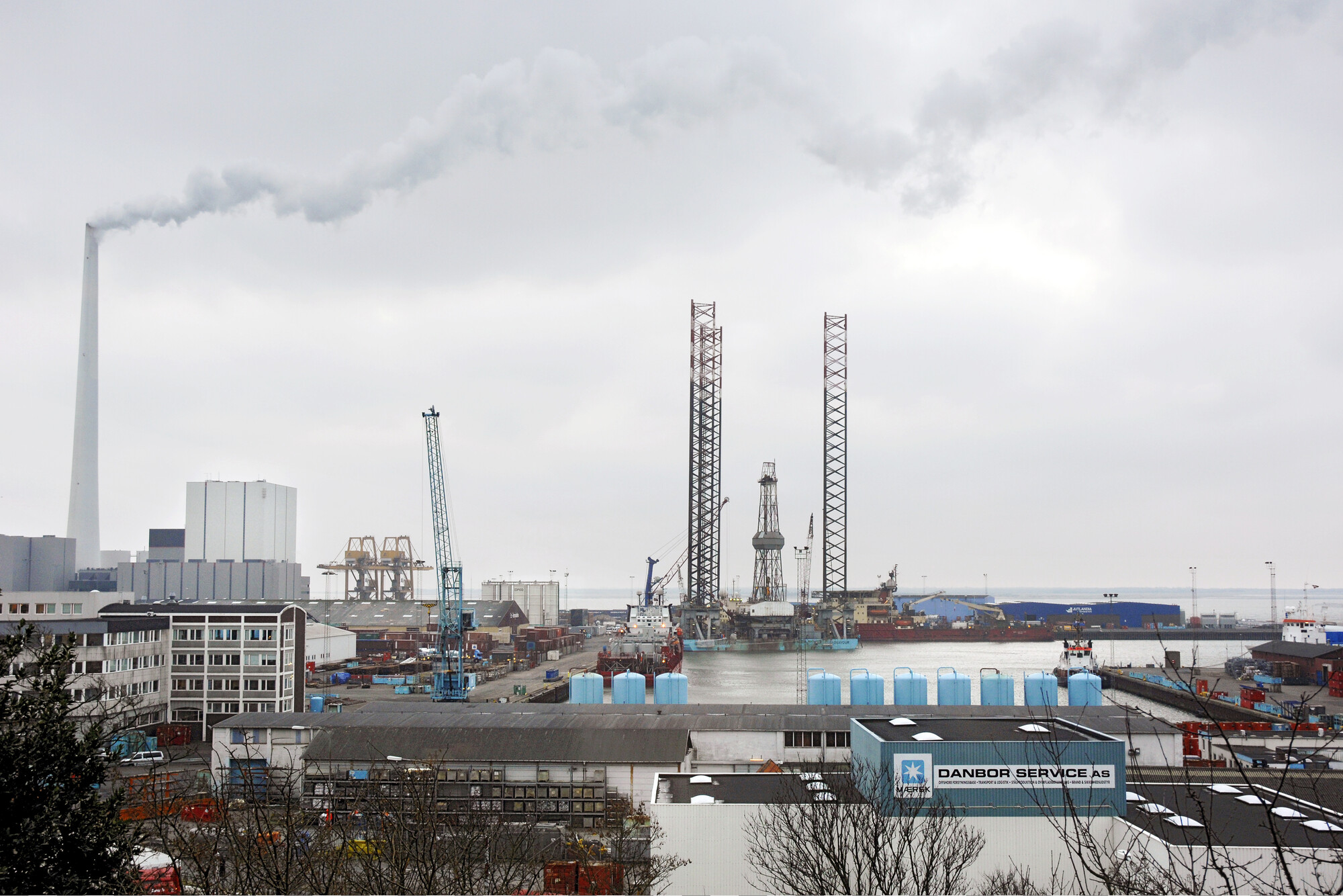 2019.0216; Kleurenfoto van een industriehaven in Esbjerg, Denemarken, 2008; foto