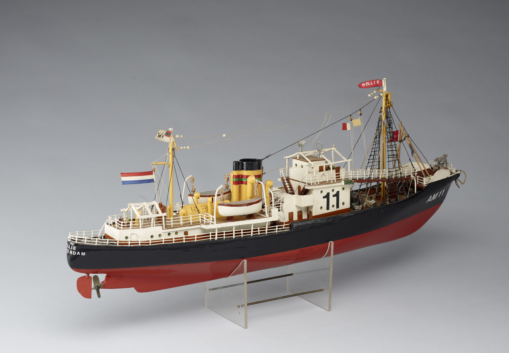 S.6985(02); Model van de walvisjager Nellie Vinke; scheepsmodel