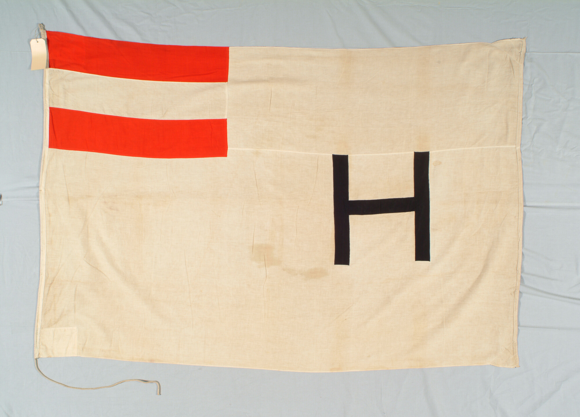 S.6872(075); Rederijvlag van de N.V. Stoomboot Maatschappij 'Hillegersberg' te Amsterdam; vlag