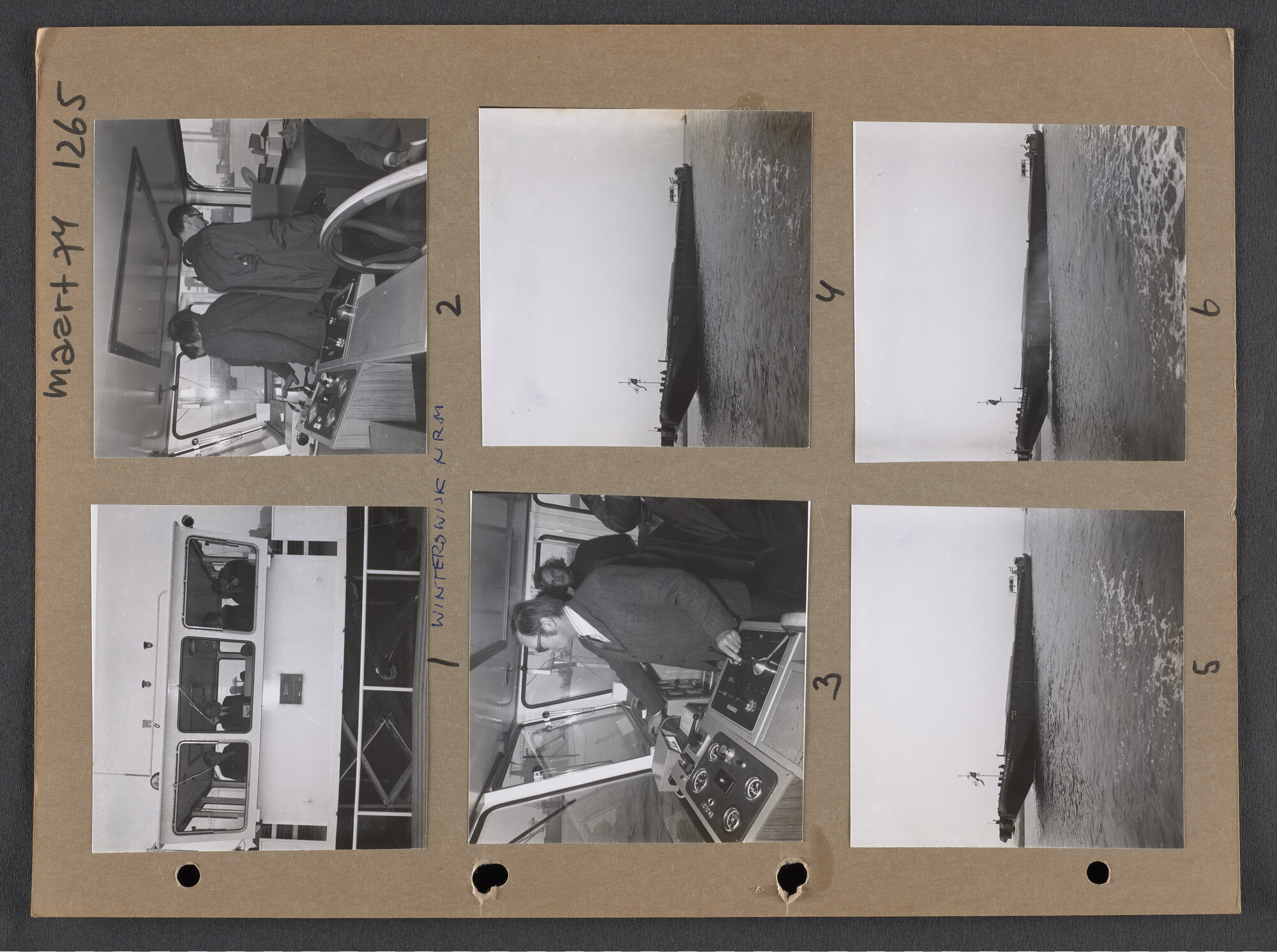 S.9102(32); Multomap met foto's door Ben Burgers, samengesteld door de Vereniging De Amsterdamsche Haven; foto