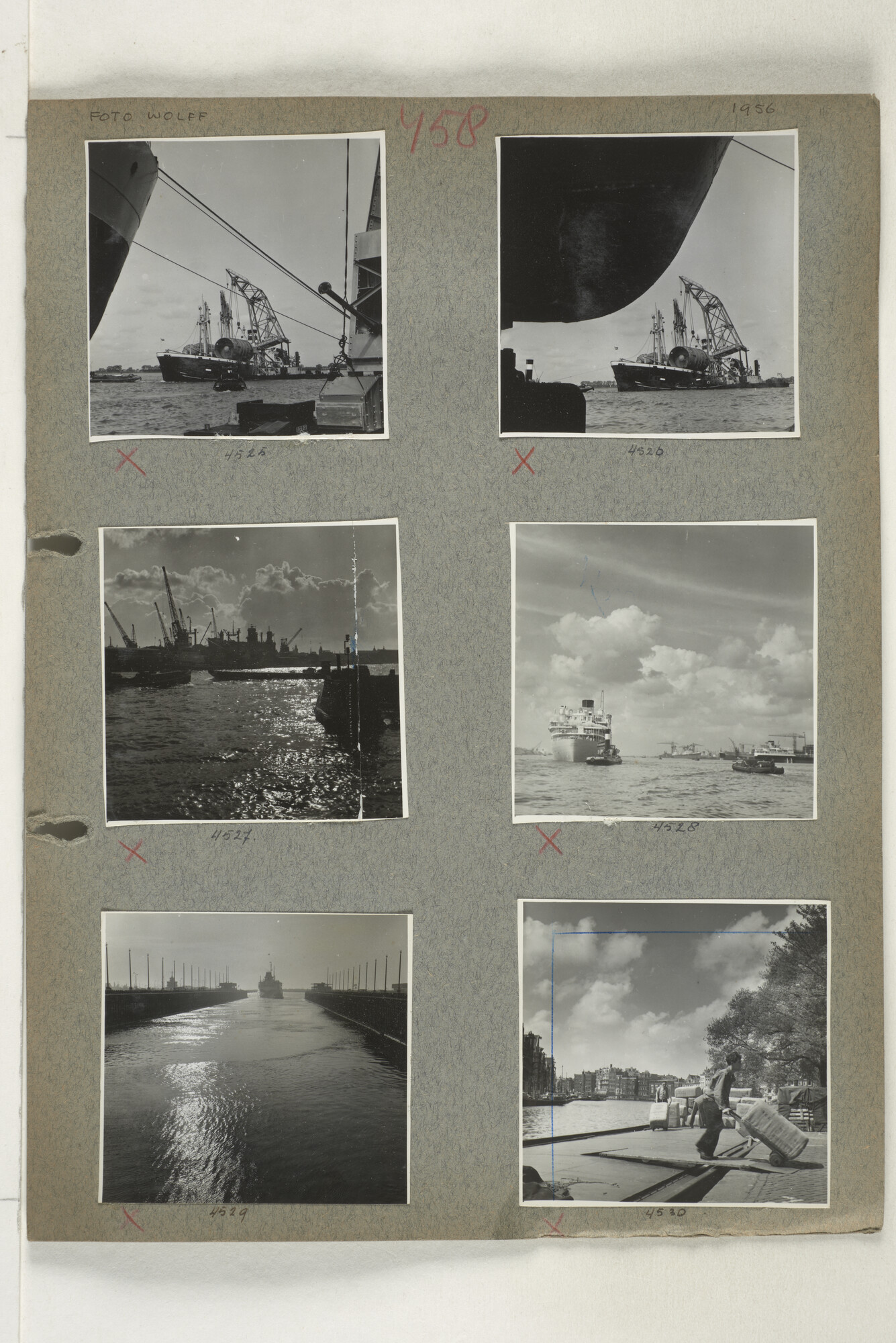 1998.2183; Omslag (voorheen ordner) met een grote hoeveelheid proef foto's van de haven en de stad van Amsterdam; omslag