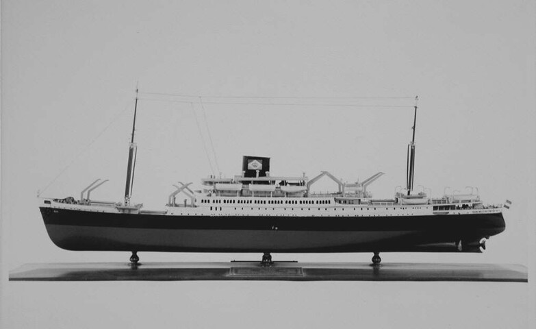 S.4498(01); Model van het passagiersschip ms. Ruys; scheepsmodel