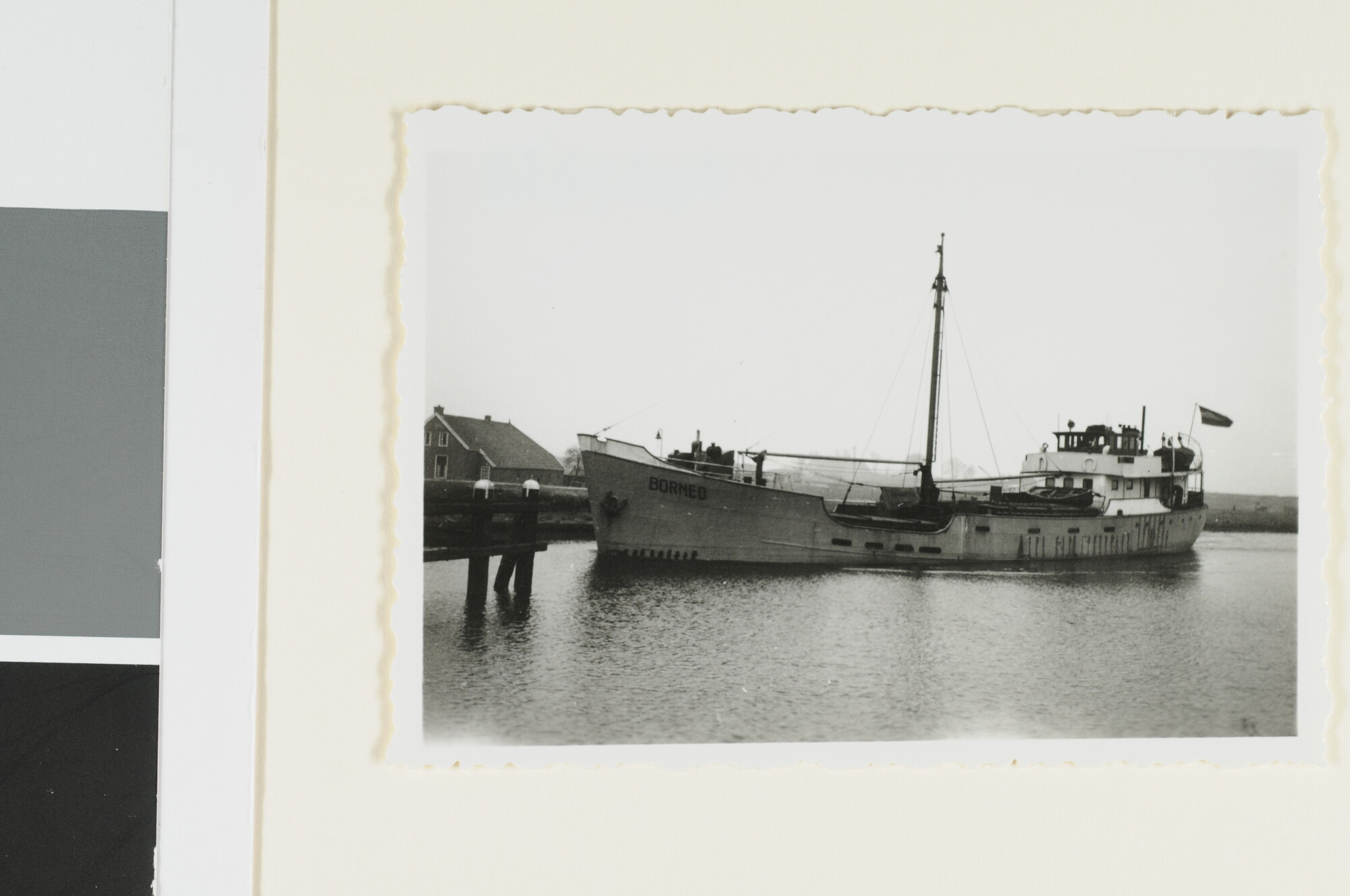 S.4380(04)618; De coaster ms. 'Borneo' van J. Westers te Paterswolde; foto