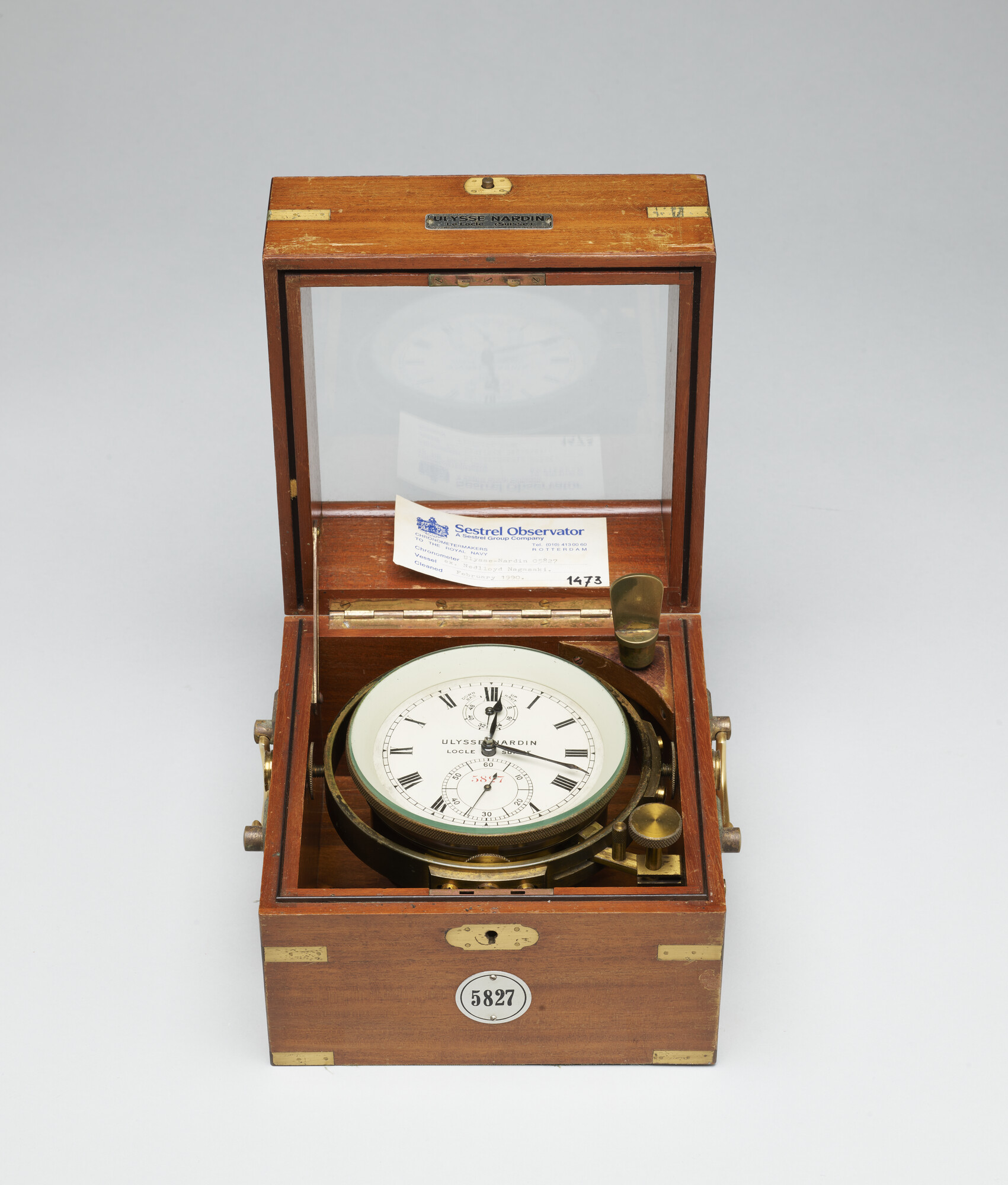 2005.2560; Chronometer c.q. scheepschronometer in houten kistje; chronometer