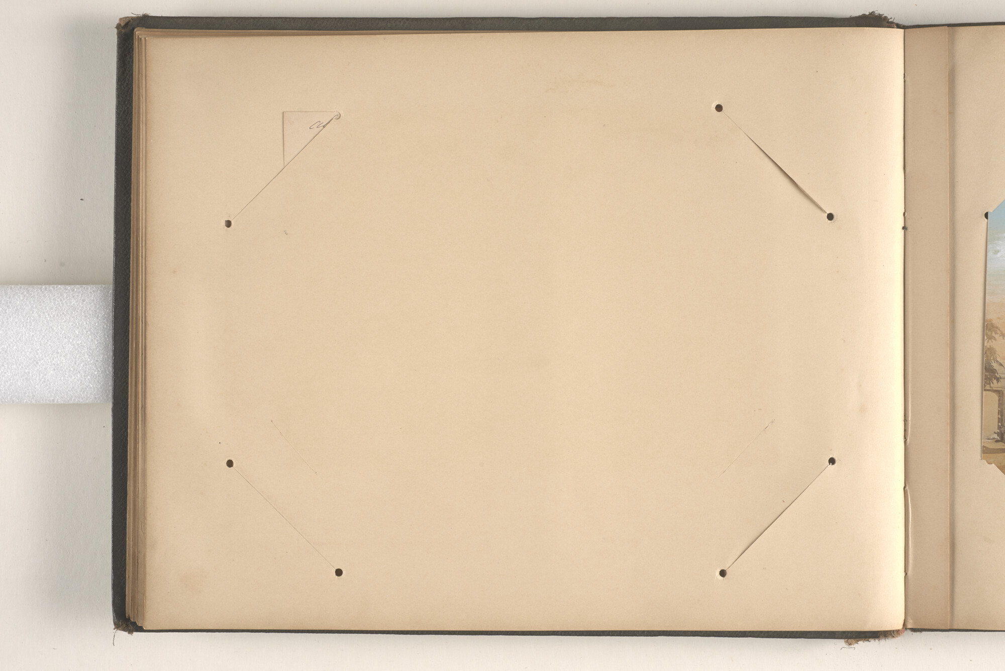 2015.0862; Fotoalbum met souvenirfoto’s verzameld tijdens de reizen van James Reginald Filz, 18 oktober 1901 t/m september 1904; fotoalbum