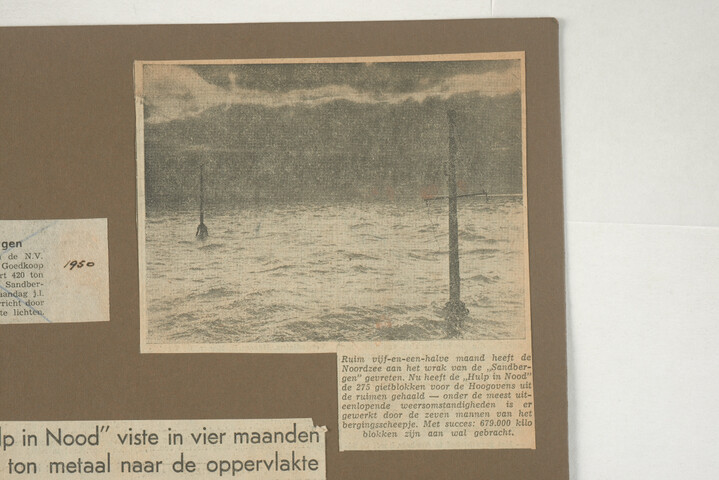 2001.1755; Omslag met vele foto's en knipsels van meest bergingsactiviteiten door Reederij v/h Gebroeders Goedkoop te Amsterdam in de periode 1929 / 1949; omslag