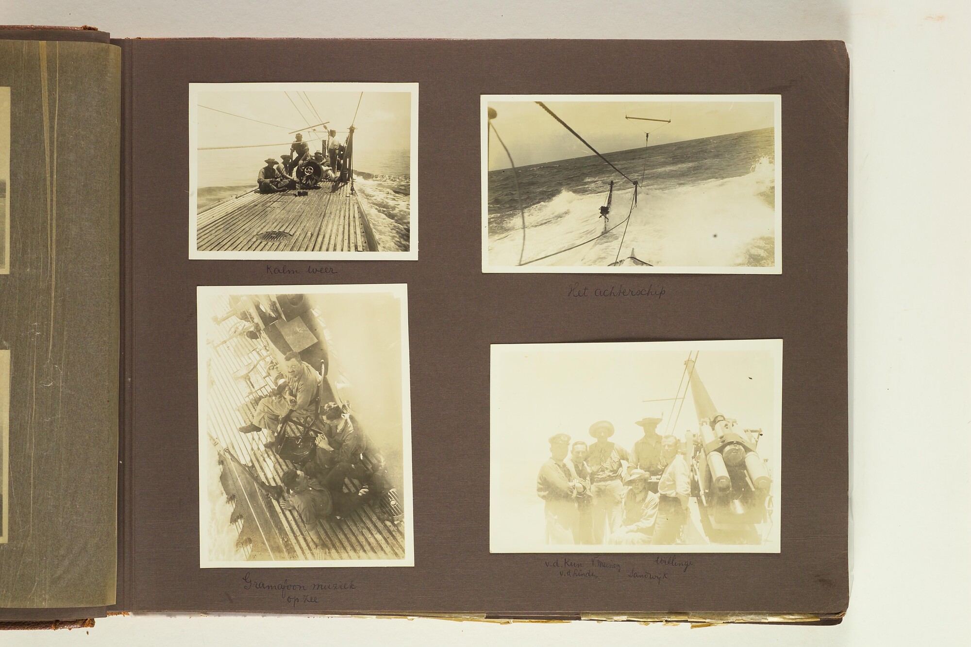 S.4660; Album van M.S. Wytema met foto's van de wereldreis van de onderzeeboot Hr.Ms. K XIII; fotoalbum