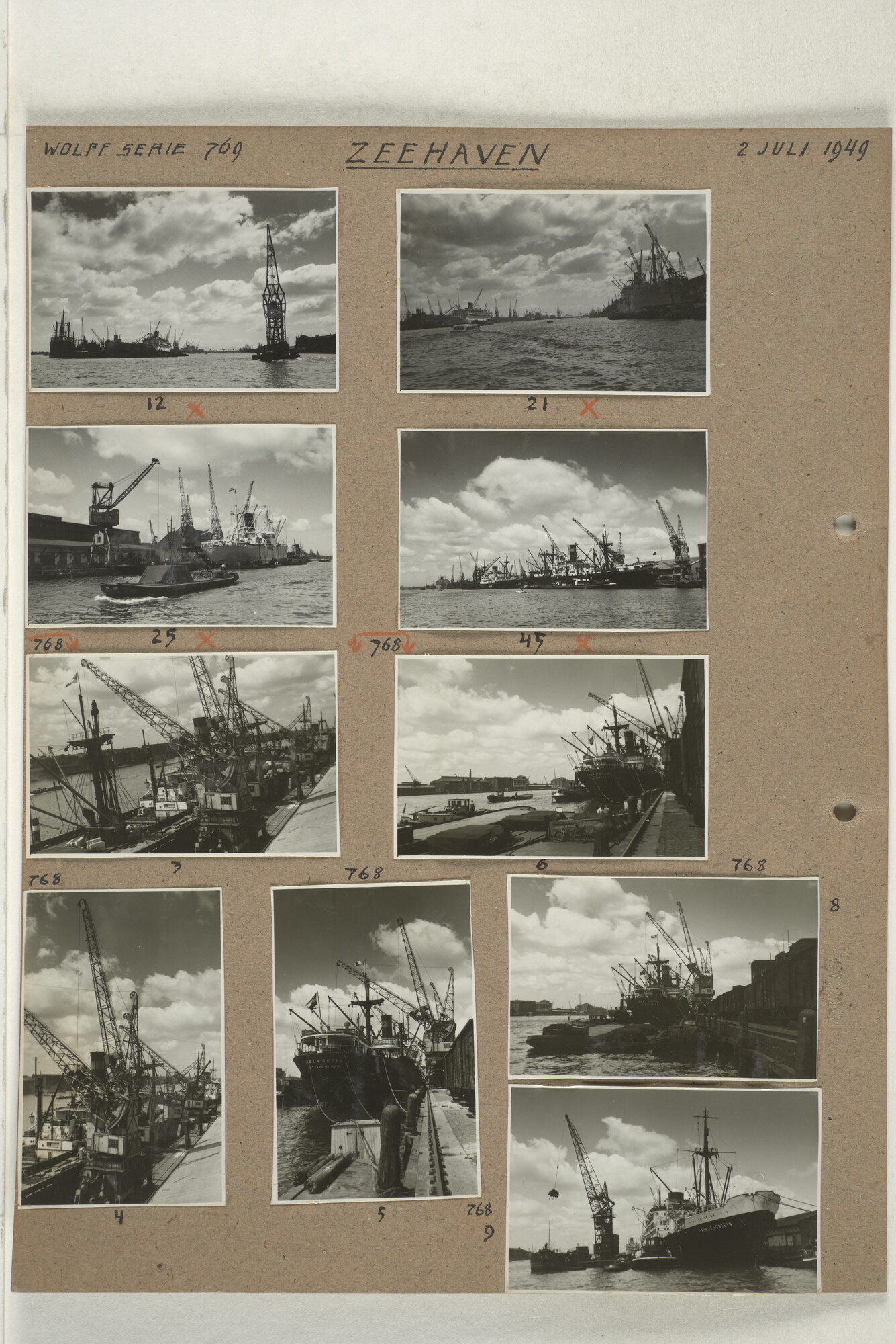 1998.2180; Omslag met een grote hoeveelheid proef foto's gemaakt in opdracht van de Gemeente Handelsinrichtingen in Amsterdam en de Koninklijke Hollandsche Lloyd te Amsterdam.; omslag