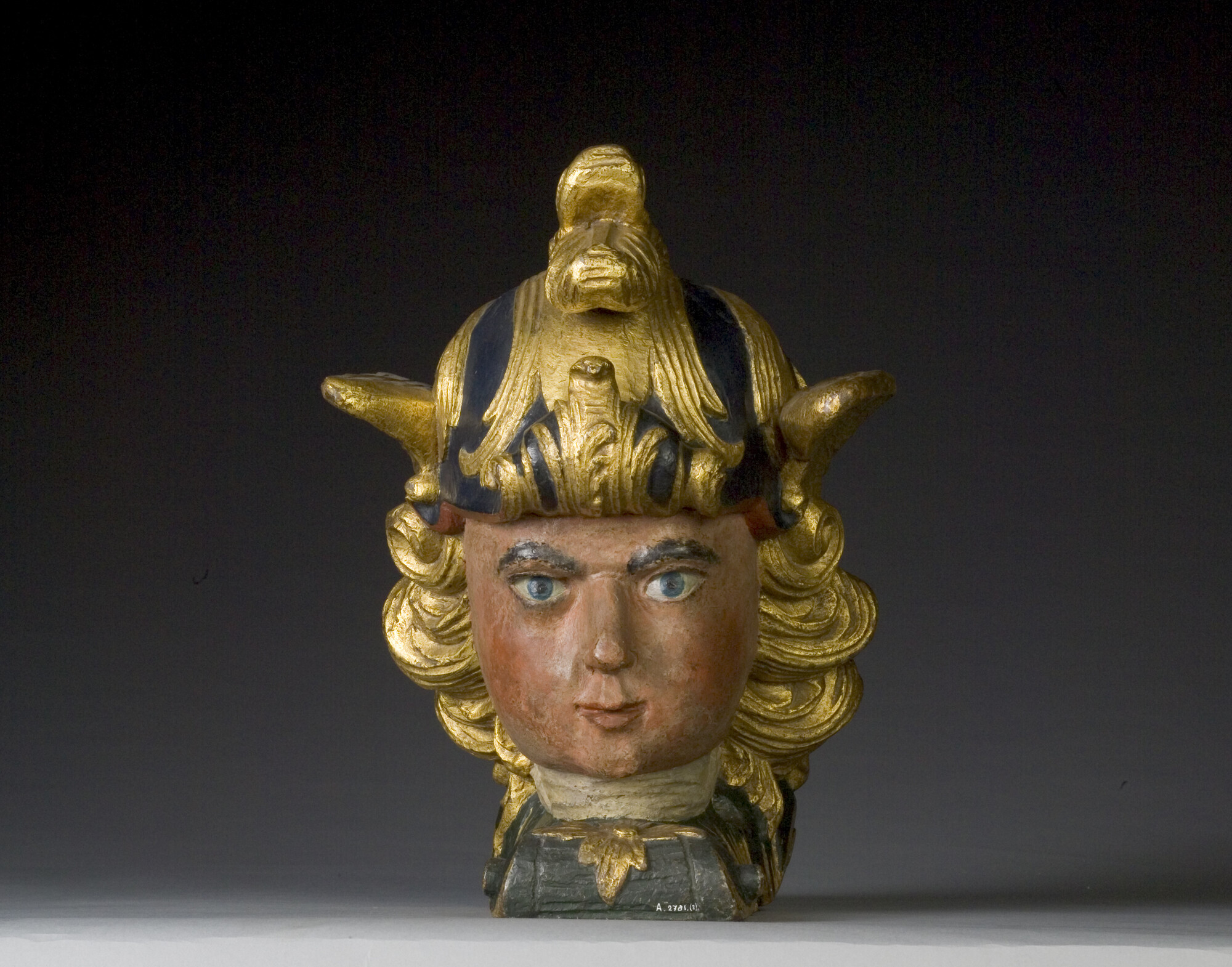 A.2781(03); Roerkop van Mercurius, een mannenhoofd met een gevleugelde helm; roerversiering