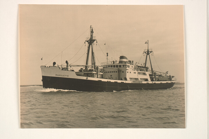 S.5219(12)0102; Foto's van de proeftocht van het Franse (Laker) vrachtschip ms. Marquette; fotoreportage