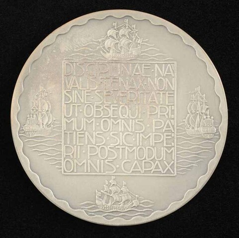 S.1696(02); Bronzen penning met portret van Piet Hein, 1938; penning
