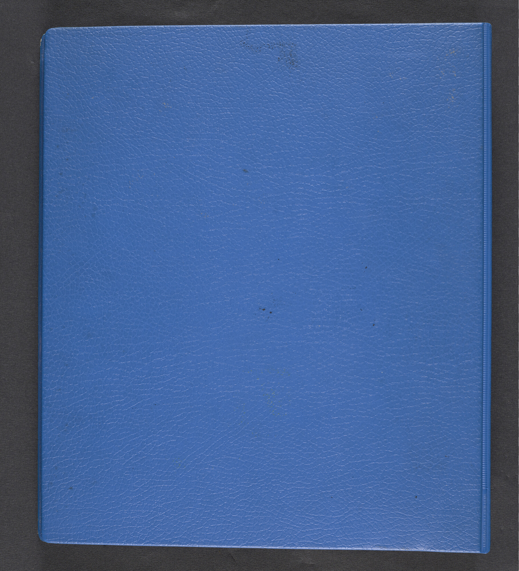 2022.1516; Multomap met foto's gemaakt tijdens reizen van walvisfabrieksschip Willem Barendsz (I), seizoenen 1947-'48 t/m 1950-'51; fotoalbum
