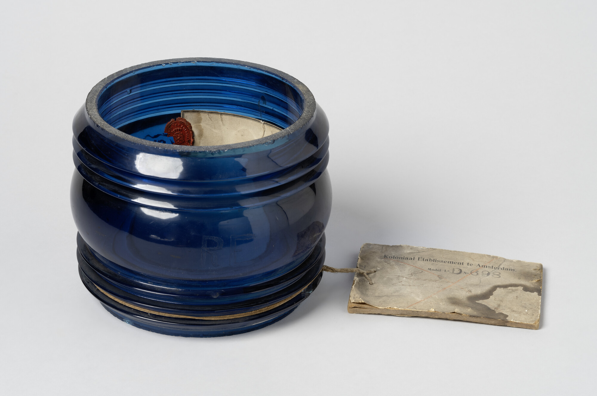 S.0771(13); Blauw glas voor lantaarn; lens (onderdeel van verlichtingsmiddel)