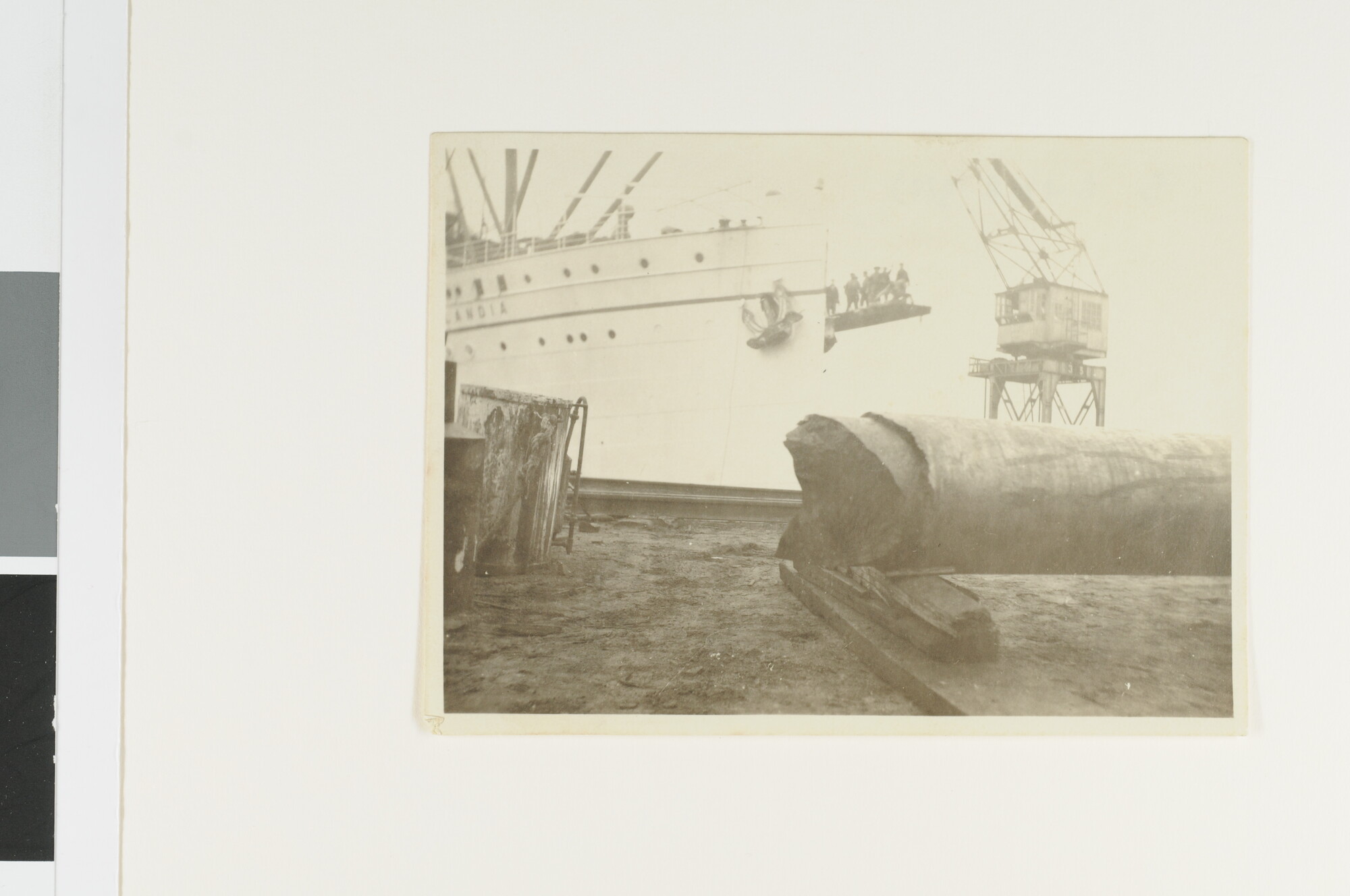 S.6408(0922); Foto van de gebroken schroefas van het passagiersschip ss. 'Zeelandia' van de Koninklijke Hollandsche Lloyd; foto